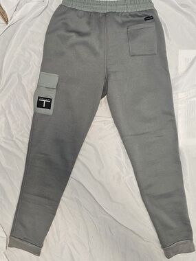 Tahari Sage Green Cargo Sweatpants with Drawstring Tapered Ankle Men's Medium